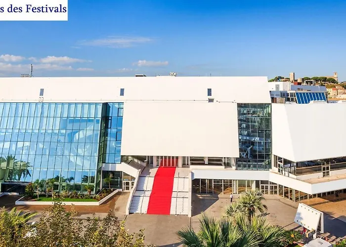 Croisette, Palais Des Festivals, Beaches, Le Minerve Cannes